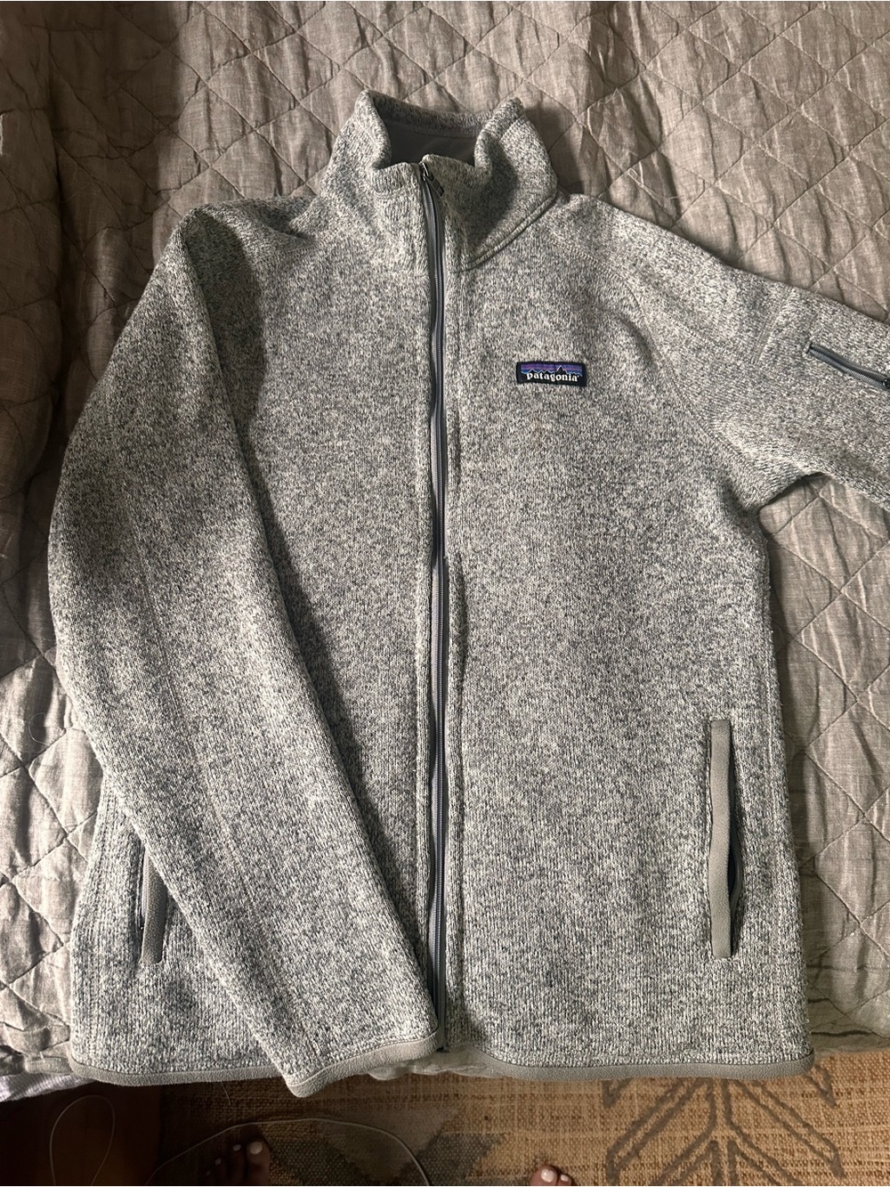 Patagonia Heather Gray Fleece Pullover with Logo